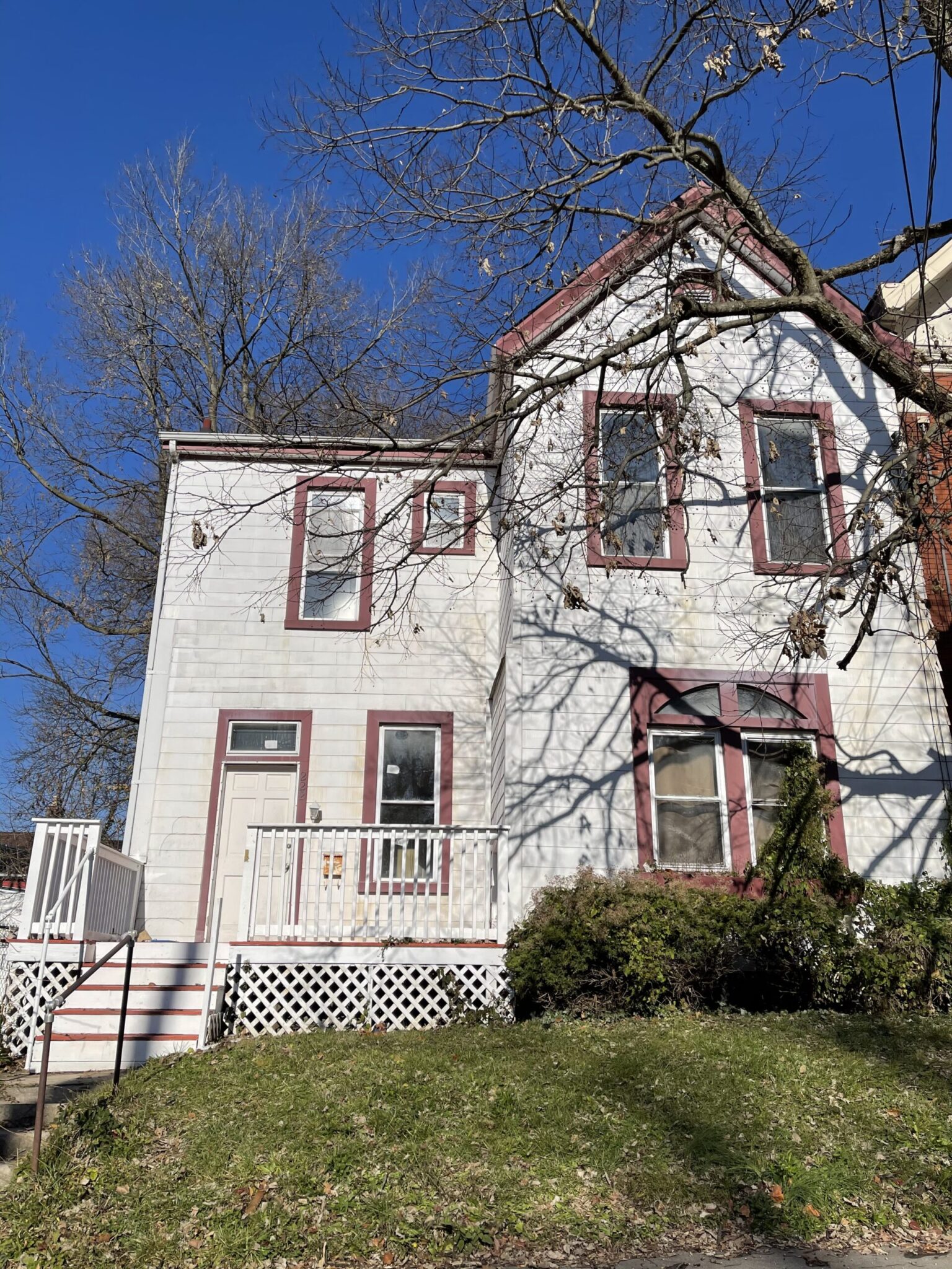 222 OAK